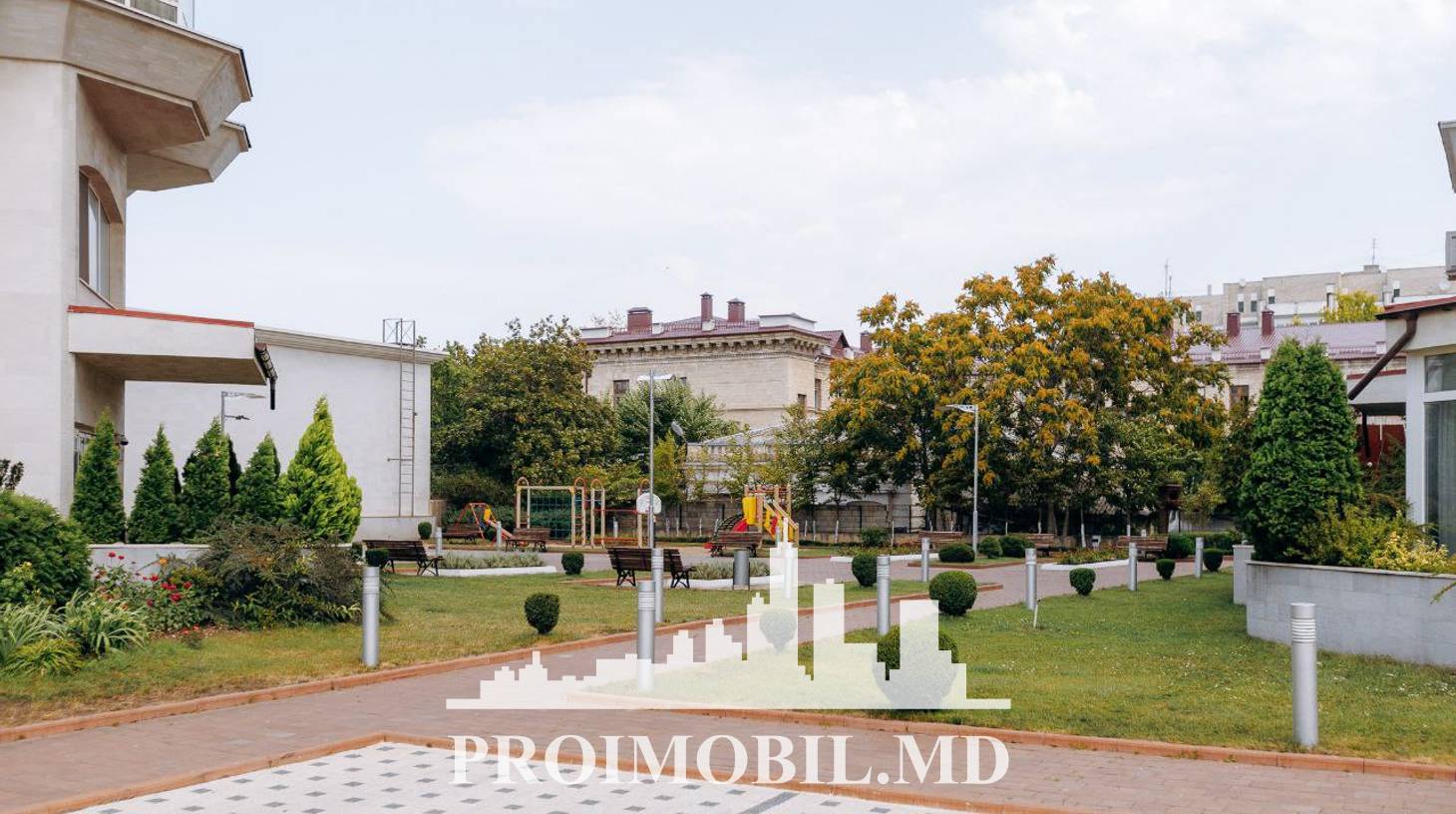https://images.proimobil.md/4UQ57I3bpj9kxyo9IrEuJZ1XtTEEkD3FNBIIcmfkSA0/watermark:0.75:so:0:30:0.39/resize:fill:1460:816:1/gravity:ce/bG9jYWw6Ly8vZXN0YXRlL2xyLzA5OGQ0NjY0LTViZWYtNDgwMi04OTg5LWI4ZGU1MmYzODZkNy5qcGVn