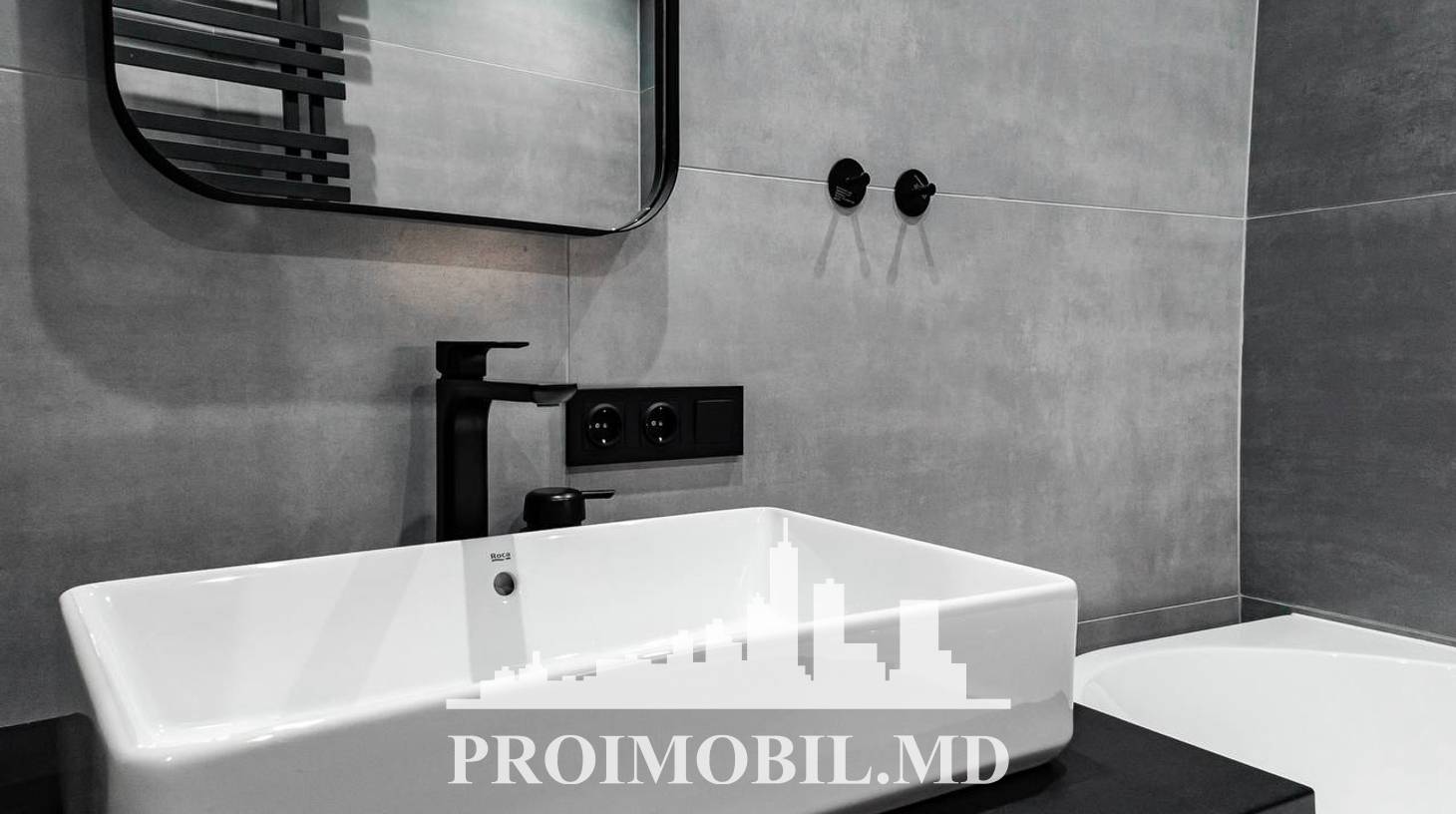 https://images.proimobil.md/4VYRWi44zPframbdtjR6pb3lUadHMpYi-7KJXMhN4f0/watermark:0.75:so:0:30:0.39/resize:fill:1460:816:1/gravity:ce/bG9jYWw6Ly8vZXN0YXRlL2xyLzA3NjBhODljLWFkOTMtNDQ1ZC1hNjE2LTgyOTI5OWQ2MDY3Mi5qcGVn