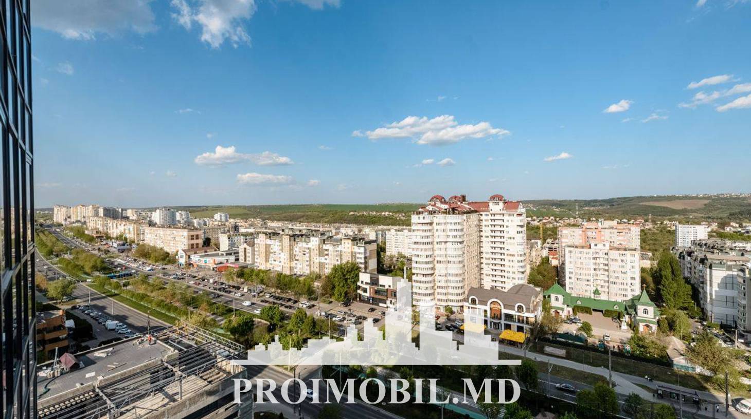https://images.proimobil.md/4Z3S081qOzsun8NR7ueNxkNZYlB2u6omsQ1q9mTDaJQ/watermark:0.75:so:0:30:0.39/resize:fill:1460:816:1/gravity:ce/bG9jYWw6Ly8vZXN0YXRlL2xyL2Q0MzhmNGViLWFjMDEtNGFmYS1hZDM4LTg1Y2Q5YzNlN2RkZS5qcGVn