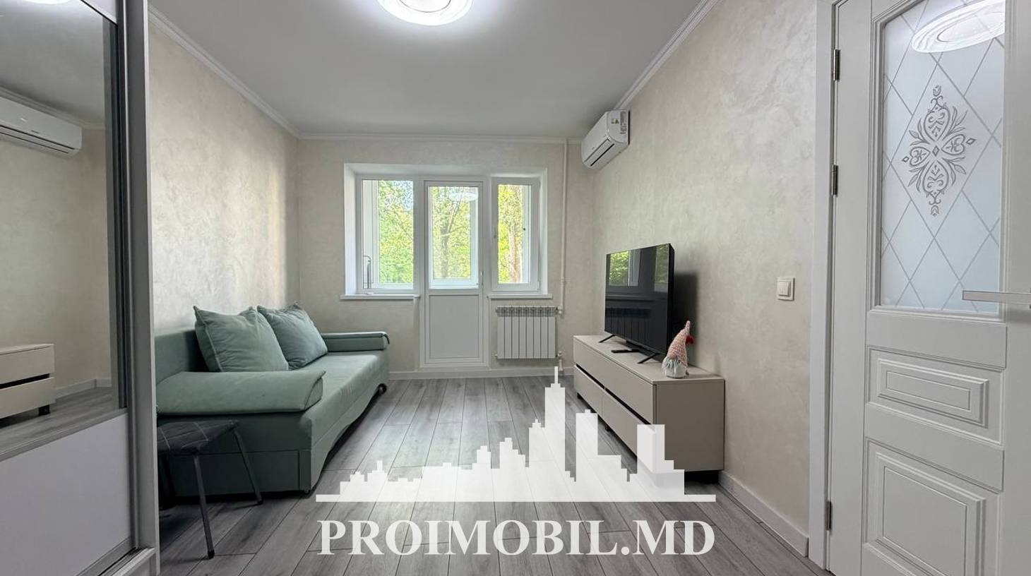 https://images.proimobil.md/4_H9JDnwA_YilYZdGHG6xbyQcw9jAGKcWh8-fqVp934/watermark:0.75:so:0:30:0.39/resize:fill:1460:816:1/gravity:ce/bG9jYWw6Ly8vZXN0YXRlL2xyLzU4YjNhYzFiLTkzNDMtNDMzNy04ZTYyLTBlNWQxMzEwNTc1ZS5qcGVn