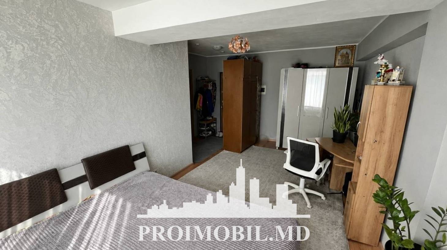 https://images.proimobil.md/4aEvxyin2y49I1_MfqjQLxnX3K9E8hRQBY3aknI9E2A/watermark:0.75:so:0:30:0.39/resize:fill:1460:816:1/gravity:ce/bG9jYWw6Ly8vZXN0YXRlL2xyL2MwNTAwNTQyLWJhNTItNGFiOC1hOTM5LTcyNmRhYmEwM2QxMi5qcGVn