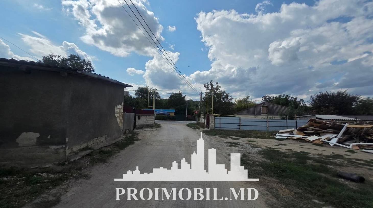 https://images.proimobil.md/4d-8WXMn4m_f6RZPRxAaboeUBLVzn3-W_eymbAp63k8/watermark:0.75:so:0:30:0.39/resize:fill:1460:816:1/gravity:ce/bG9jYWw6Ly8vZXN0YXRlL2xyLzg5NzlhNjQxLTcxNWMtNDJkMC05ZjdjLTE2NGJlZDU1N2JlZi5qcGVn
