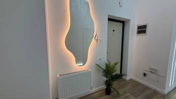 https://images.proimobil.md/4f0PTiLOZ9D2ws4W7JckuJztV1tYlYcYMq2STypPREs/resize:fill:350:198:1/gravity:ce/bG9jYWw6Ly8vZXN0YXRlL2xyLzc3ODBlOGY2LTExZjMtNDI0My1iYzIxLWQwNjg1ZTkxM2EyNi5qcGVn