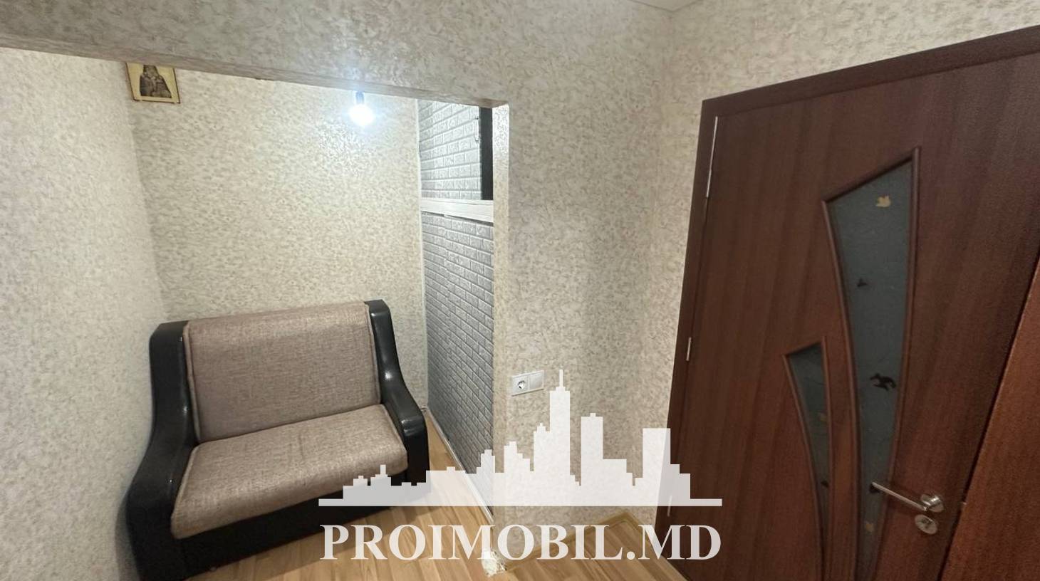 https://images.proimobil.md/4fd9II8h8OXkzUmgnmFvwWSJuXOsZb7GRBkOhmWBCes/watermark:0.75:so:0:30:0.39/resize:fill:1460:816:1/gravity:ce/bG9jYWw6Ly8vZXN0YXRlL2xyLzE3ZDNiMmUxLTQyNDMtNDNlMi05OTk2LWVhZmNhMGMzNmRmMy5qcGVn