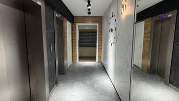 https://images.proimobil.md/4gqA-a2SWPxK3X1mTexy5dMirAfY8csni1IubK5_2gg/resize:fill:350:198:1/gravity:ce/bG9jYWw6Ly8vZXN0YXRlL2xyL2ZmNjdjMzhiLTg3MjctNGM5MS04OGMxLWY4Y2NlN2Y5ZGEyYy5qcGVn