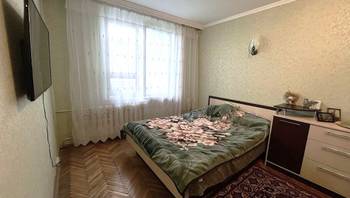 https://images.proimobil.md/4jMVnocWtLUrRLH0l-ztOwiNhJAsZrcVrp0sZj9W0g0/resize:fill:350:198:1/gravity:ce/bG9jYWw6Ly8vZXN0YXRlL2xyLzQ4MmQyNTFmLWUzMWItNDA3Mi05NjViLTJkM2ExOGNkYzc3Zi5qcGVn