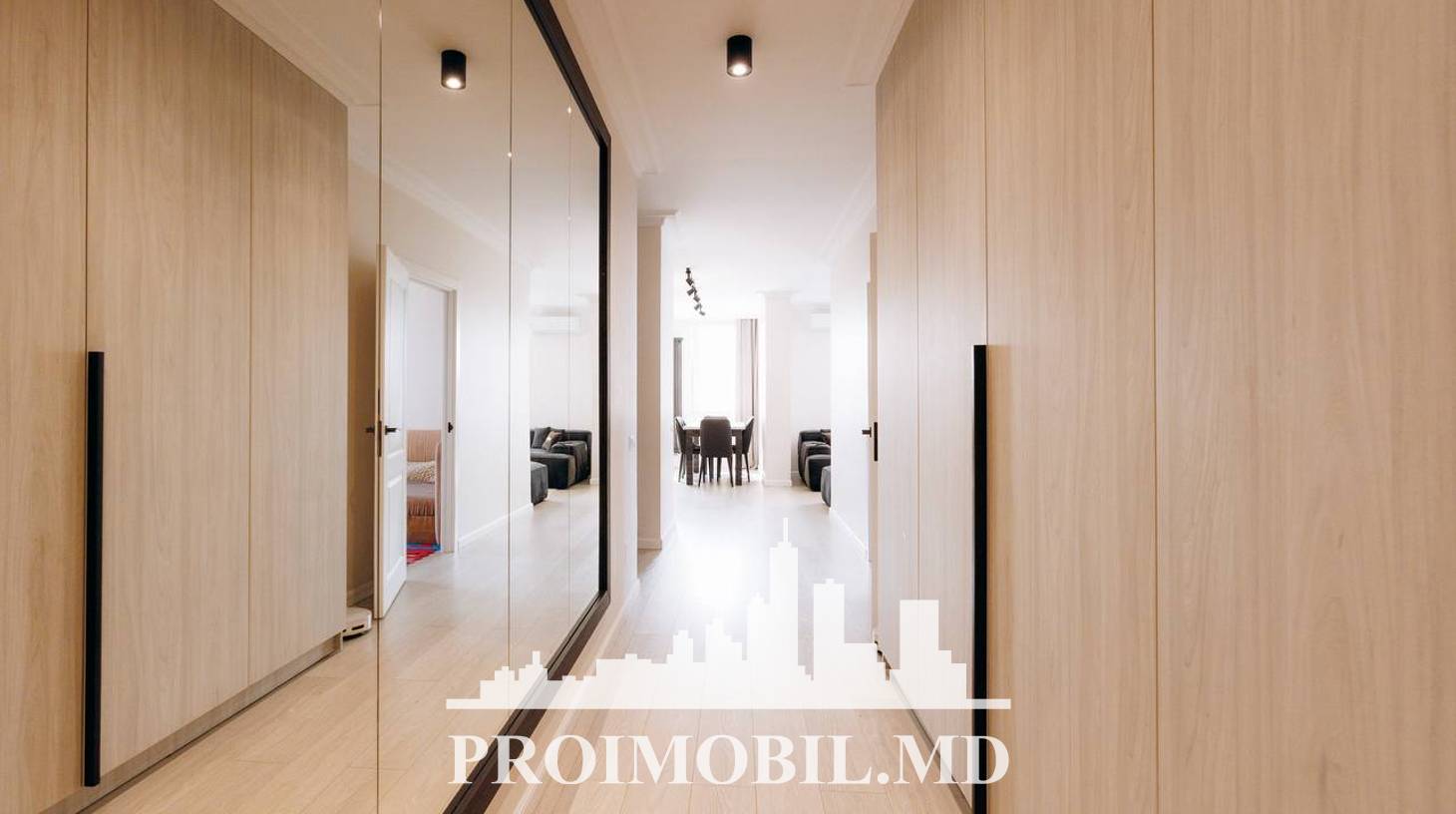 https://images.proimobil.md/4kGO0GU3TZID0YLZhAHN4N6dVjhO9Y0UwvV9lxYzlZk/watermark:0.75:so:0:30:0.39/resize:fill:1460:816:1/gravity:ce/bG9jYWw6Ly8vZXN0YXRlL2xyLzUyYTRiMmUyLTIzM2QtNGZmOS1hYzhjLTg2ZDVlMzdjZjZkMC5qcGVn
