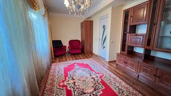 https://images.proimobil.md/4nCoklaqrr8neIYKOL-pdphroR6JOzMr8KWmqVEhIGg/resize:fill:350:198:1/gravity:ce/bG9jYWw6Ly8vZXN0YXRlL2xyLzJhNDRkYzUxLWU5MjAtNDIyMS04ZWY4LTBhNTczNDg4ZjcwNy5qcGVn