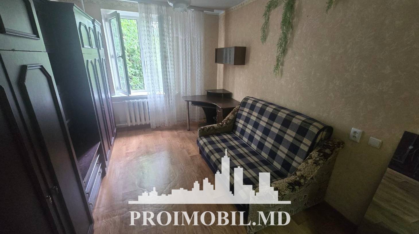 https://images.proimobil.md/4pUq3Qj_6RtuFO_R-V0SnJX_xakuSpQKv0U77DAB_tU/watermark:0.75:so:0:30:0.39/resize:fill:1460:816:1/gravity:ce/bG9jYWw6Ly8vZXN0YXRlL2xyLzY3YzFiNjBkLTU3NDItNGMyNC1hMWJlLTFmYzg2MDUwMzJiMi5qcGVn