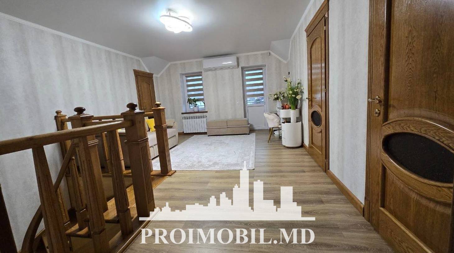 https://images.proimobil.md/4pbtHwCGU-vd0iCBuIogZdXzOOqzW8uh1mkLi5K8u_Y/watermark:0.75:so:0:30:0.39/resize:fill:1460:816:1/gravity:ce/bG9jYWw6Ly8vZXN0YXRlL2xyLzk3ZWIxOTE1LWU0MzItNDgzYS04ZjAwLThmOTdlZDk0YzgwNC5qcGVn