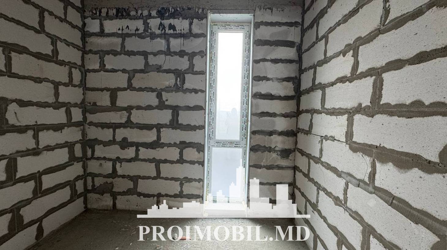 https://images.proimobil.md/4qSlLzYUJnoaH4uoqoeQrQ0hQtdpcLmrzKdjMj8jSXc/watermark:0.75:so:0:30:0.39/resize:fill:1460:816:1/gravity:ce/bG9jYWw6Ly8vZXN0YXRlL2xyLzQ1MDI3MTMxLWE1MjAtNGFjNy1hOWQ3LTc5ODdhYWIwZTE3Ni5qcGVn
