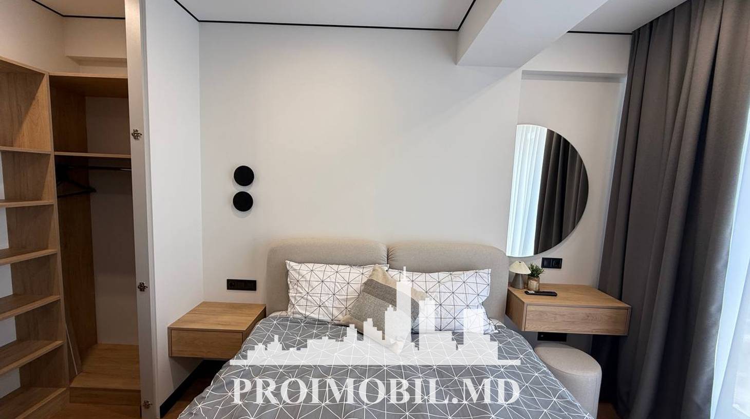 https://images.proimobil.md/4qUs48qUUADKs2tBloqUe88xQmZr2LgfQ4gVxMpcOx8/watermark:0.75:so:0:30:0.39/resize:fill:1460:816:1/gravity:ce/bG9jYWw6Ly8vZXN0YXRlL2xyLzU5MjIyNGY4LWQyMmUtNDdjZi04NjM5LTJjYjZkN2E5NTUwZi5qcGVn