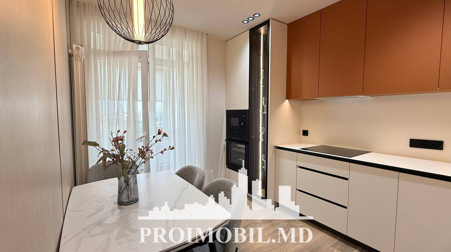 https://images.proimobil.md/4tOSOTvvxZF2dqXOOnDzg8ONMnuyzcGjl43Q4NYo7OA/watermark:0.75:so:0:30:0.39/resize:fill:1460:816:1/gravity:ce/bG9jYWw6Ly8vZXN0YXRlL2xyLzc2Nzk2NGUzLWM1MWQtNDJkZS1iNjkzLWI4MTI1MTEwNDcyNi5qcGVn