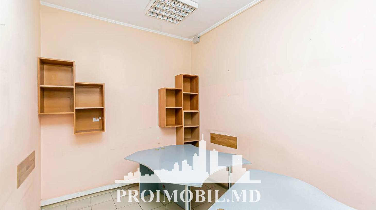 https://images.proimobil.md/4v4tFxHR80FMXycZnbnpDYCDInVzgZBqo4b-tGhIHVo/watermark:0.75:so:0:30:0.39/resize:fill:1460:816:1/gravity:ce/bG9jYWw6Ly8vZXN0YXRlL2xyLzllOTAxYzY0LTg2ZGMtNDU2MC1iZjVmLTkxNzc1ZDdlMDE3NS5qcGVn