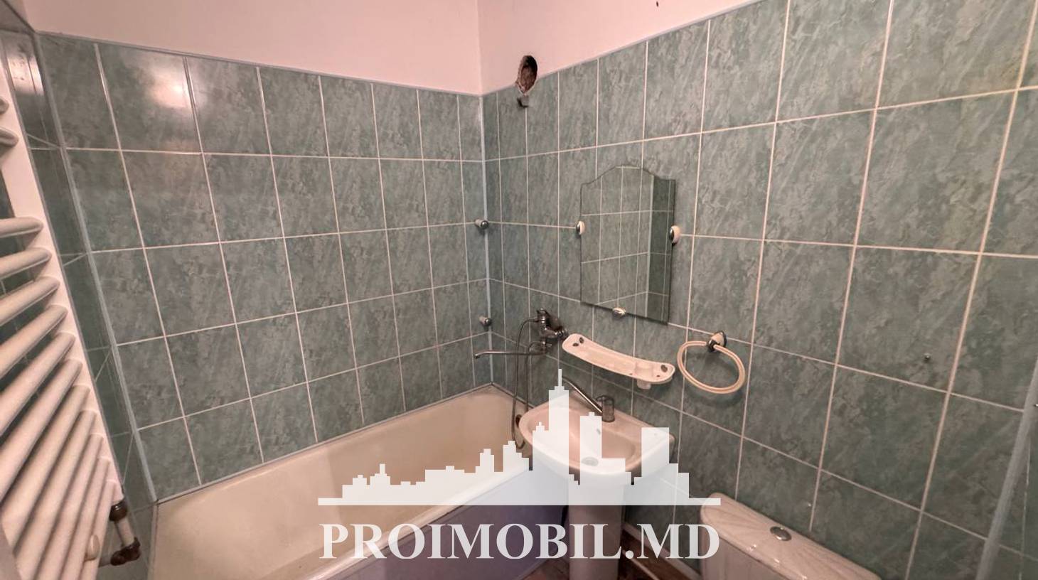 https://images.proimobil.md/4w-AqAzb3cHVKWieY4W5fb1aRg5PWKSQQkL4YX4rpqY/watermark:0.75:so:0:30:0.39/resize:fill:1460:816:1/gravity:ce/bG9jYWw6Ly8vZXN0YXRlL2xyL2NkMzk4NzU5LWE5ZTEtNDQyNC1iZGRmLTdmNzE1ZGQwOGQ1OS5qcGVn