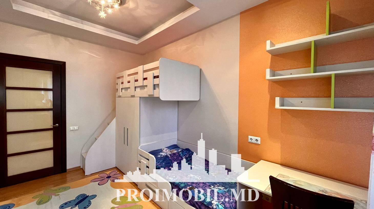 https://images.proimobil.md/4w9eeG2mibwlT2dGLNbPjHBXXjK90NaqKghf81ZF2dI/watermark:0.75:so:0:30:0.39/resize:fill:1460:816:1/gravity:ce/bG9jYWw6Ly8vZXN0YXRlL2xyL2Q1ZWIyZDhkLWFjNDItNGM4Mi04Y2MwLTgyMzZjNjUxMDNmMi5qcGVn
