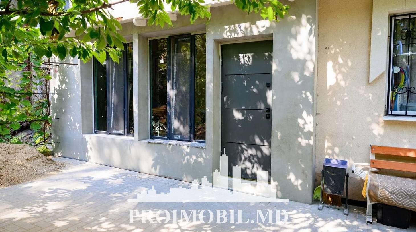 https://images.proimobil.md/4wpB9tpX7IWyBonV88OvGw0UectmnIr7Y9bCUa3rK3I/watermark:0.75:so:0:30:0.39/resize:fill:1460:816:1/gravity:ce/bG9jYWw6Ly8vZXN0YXRlL2xyLzQ0NDYwNTkyLTQ0MzAtNDhhMy05ZDlkLWZlM2I3Nzk3MzcxYy5qcGVn