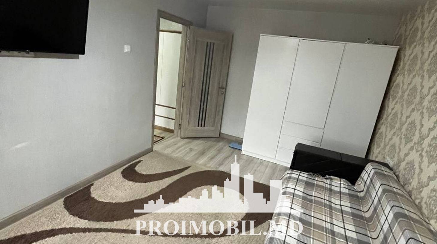 https://images.proimobil.md/4z7hc2hp5NxhkB6EttMglVphOam5Kx1n5HXEuXJT7iQ/watermark:0.75:so:0:30:0.39/resize:fill:1460:816:1/gravity:ce/bG9jYWw6Ly8vZXN0YXRlL2xyLzgwMWE5OGMxLTY5N2EtNDQzMy04ZmE1LTUxMzRiODZlMTI5ZC5qcGVn