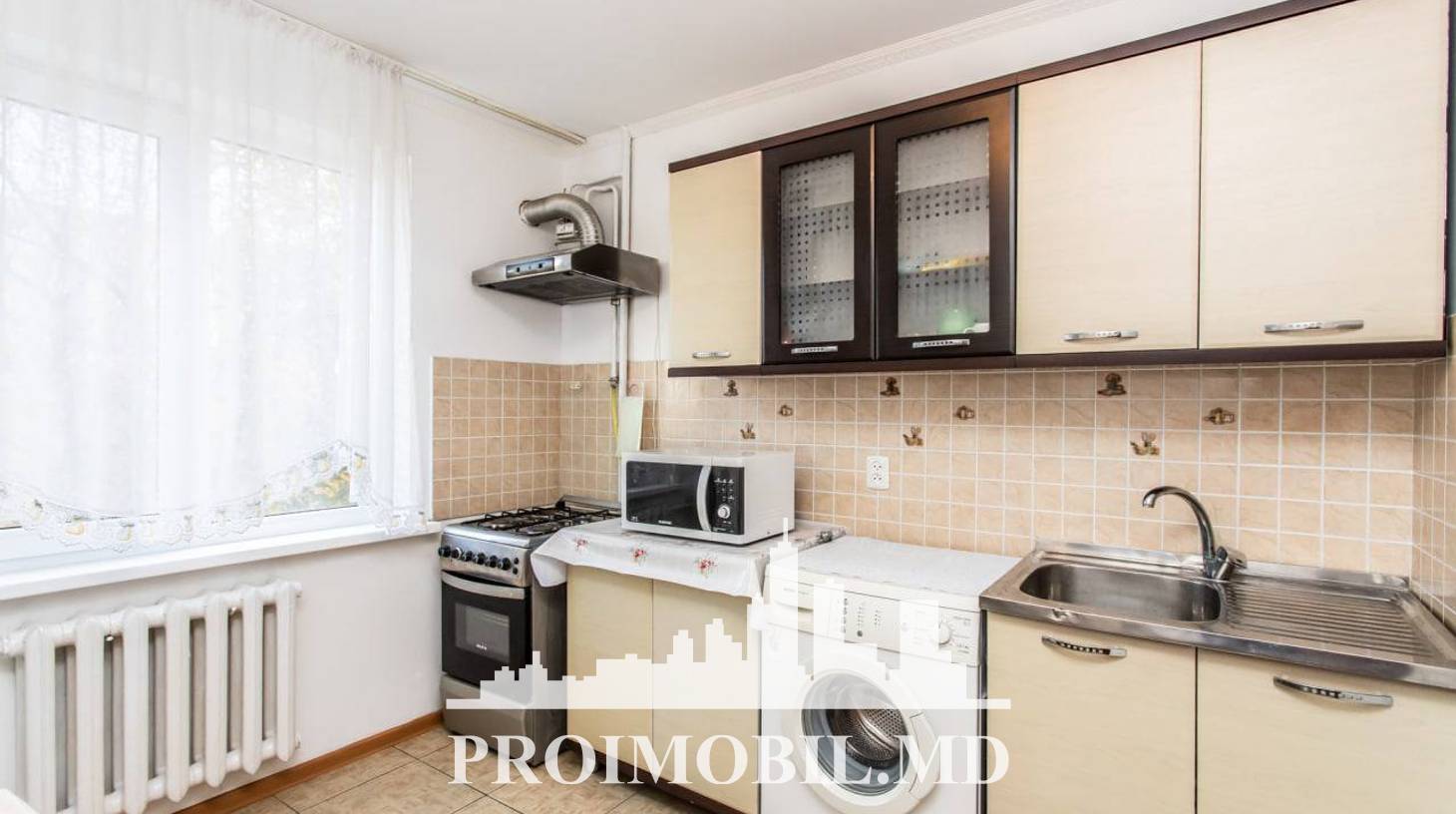 https://images.proimobil.md/4zIo8S0McXC6b9_9Xp314kYaqJyQ0M6Uzf7Eco47Nxs/watermark:0.75:so:0:30:0.39/resize:fill:1460:816:1/gravity:ce/bG9jYWw6Ly8vZXN0YXRlL2xyLzgzMDI4YmI1LWI5YmEtNDQyOC05MjY5LTdmMDhkYWU1NjJlMC5qcGVn