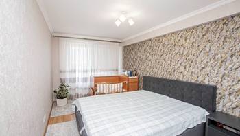 https://images.proimobil.md/51XlZxYU1Kv7Rt7e1TiHg9YthgN3sKJuOl1h0WjUT9c/resize:fill:350:198:1/gravity:ce/bG9jYWw6Ly8vZXN0YXRlL2xyL2UyY2E4NDYzLWMwZjUtNDUyOS05YTNmLWMyOWE0MGExY2JhZC5qcGVn