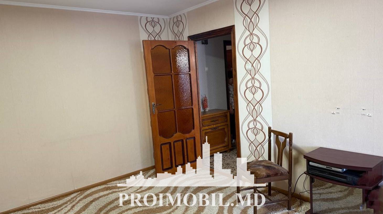 https://images.proimobil.md/52sWGRcUr-OSIIZr4w0UM5txx0OzoF0qfy57Z3Y83PQ/watermark:0.75:so:0:30:0.39/resize:fill:1460:816:1/gravity:ce/bG9jYWw6Ly8vZXN0YXRlL2xyL2M3ODYwMjQ1LTNhZTMtNDUzZC04NDY4LWE2NTRkNWRiMzM4Ni5qcGVn