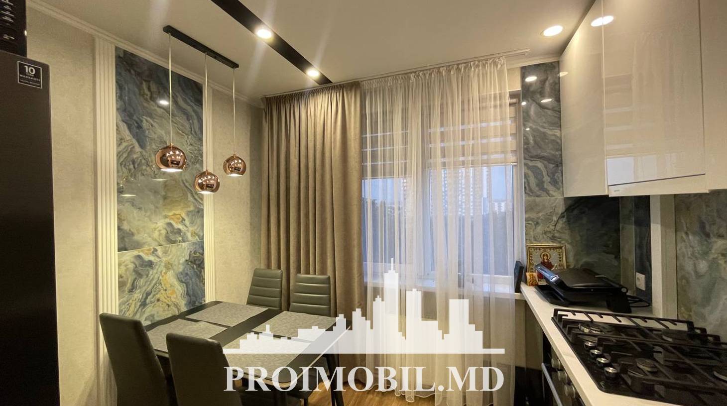https://images.proimobil.md/57jFEUDf_q5akosWfkvHZ7QkQ_yCiUEzvUwGkFevVXM/watermark:0.75:so:0:30:0.39/resize:fill:1460:816:1/gravity:ce/bG9jYWw6Ly8vZXN0YXRlL2xyLzAyODY4N2FlLTZjZGMtNGNjMS05ODk4LWQ2MTYyY2I5MjNmNi5qcGVn