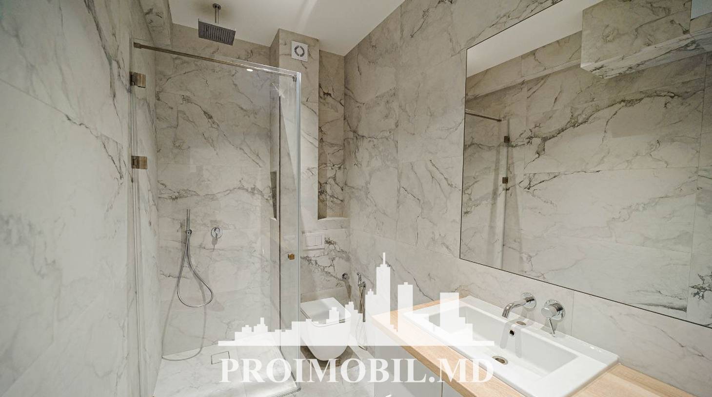 https://images.proimobil.md/58F6ihi0dR-dRVbU-38fm5sSNYXK-KYrYXS9qp8_U8Q/watermark:0.75:so:0:30:0.39/resize:fill:1460:816:1/gravity:ce/bG9jYWw6Ly8vZXN0YXRlL2xyLzk5ZjNjNTBlLTg4YzEtNGY2Yy05MTk1LTU2MjcwOWUzMWExZS5qcGVn
