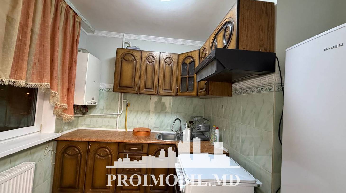 https://images.proimobil.md/5CM1dscO5tx7R3lCnL6soOoJVnAzVHaJra2CXtwkj6E/watermark:0.75:so:0:30:0.39/resize:fill:1460:816:1/gravity:ce/bG9jYWw6Ly8vZXN0YXRlL2xyLzIyZWQ5NWNhLTdiYWUtNDk0MC1hNzNiLWMwOTAyYmViMGJlYi5qcGVn