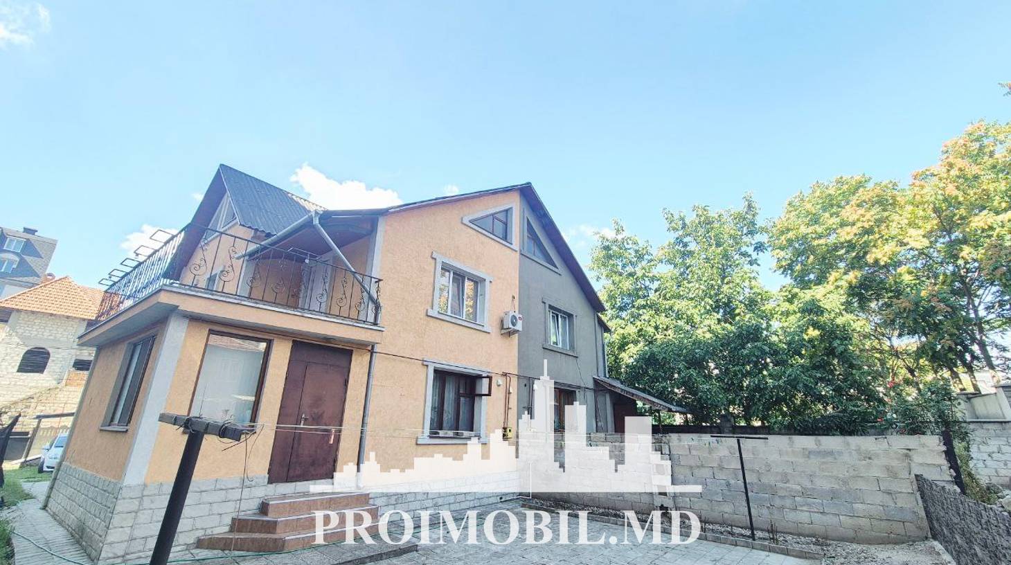 https://images.proimobil.md/5CQ-RNKuLj665rHNW2x6L5GPj58-yofbh5l0YGxex7E/watermark:0.75:so:0:30:0.39/resize:fill:1460:816:1/gravity:ce/bG9jYWw6Ly8vZXN0YXRlL2xyLzM1N2Q4YjE4LWVlNGMtNGU4YS1hM2RhLWQ5Nzg0ZWYwYzNhNy5qcGVn