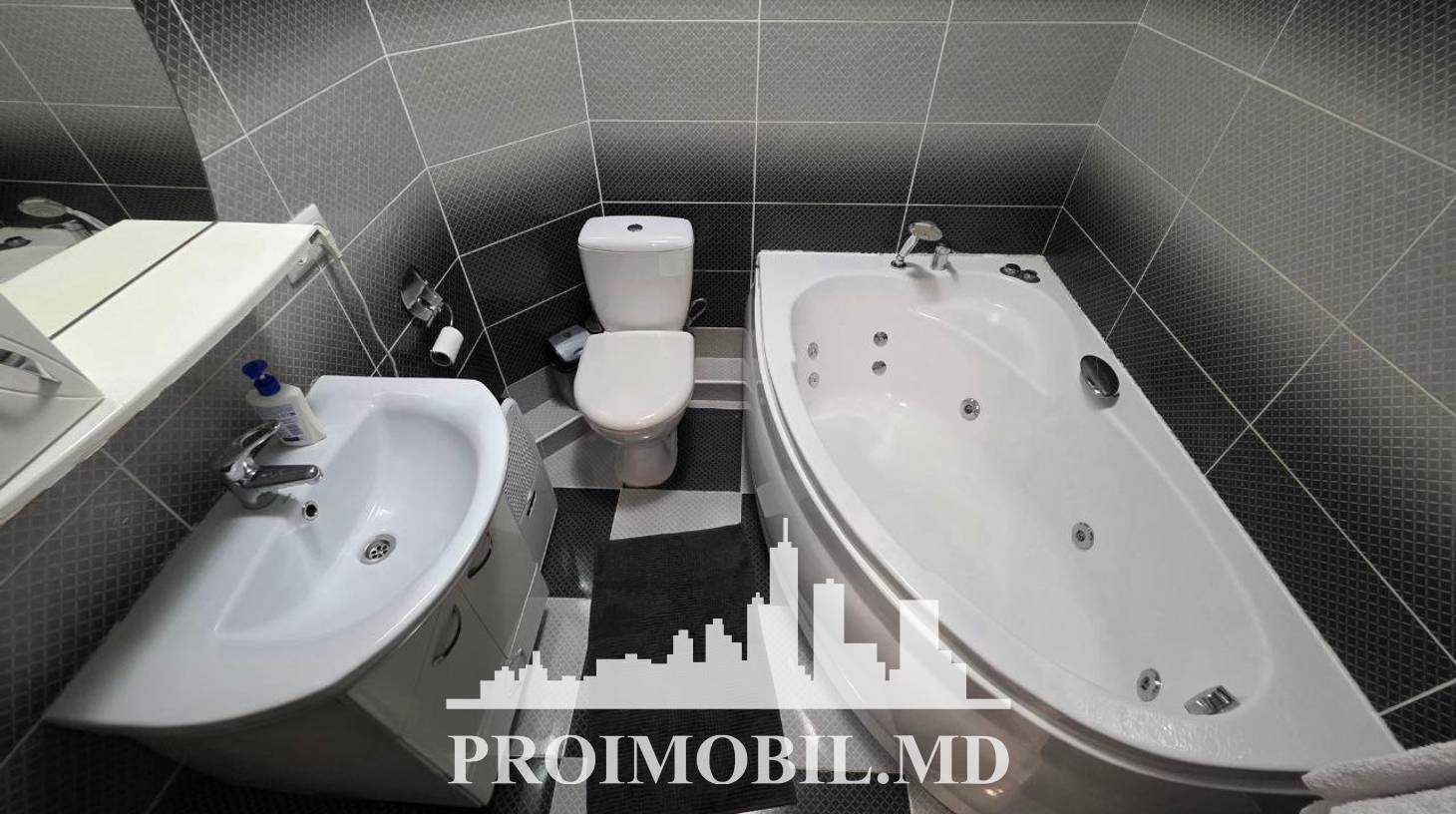 https://images.proimobil.md/5FfFqeUfVhJ68PYPizsuZeiBhbFQUaj_SB20oZLOZ8g/watermark:0.75:so:0:30:0.39/resize:fill:1460:816:1/gravity:ce/bG9jYWw6Ly8vZXN0YXRlL2xyLzRkMDBmMWRlLTIzZTItNDNjNC04MDJhLTFkODUwNmIzMDk4ZS5qcGVn