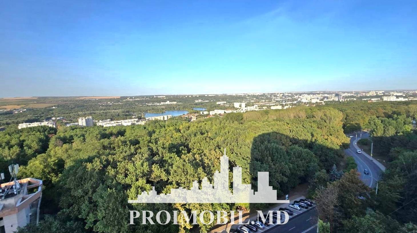 https://images.proimobil.md/5HEOw-L6x2jQb9YGh5WalPtDJK7fs-1AbZTErgCRbm0/watermark:0.75:so:0:30:0.39/resize:fill:1460:816:1/gravity:ce/bG9jYWw6Ly8vZXN0YXRlL2xyLzAxNDcyMWY4LWRiNTAtNDkyYy05M2M2LWIzNzAwNmM4OTdmNi5qcGVn