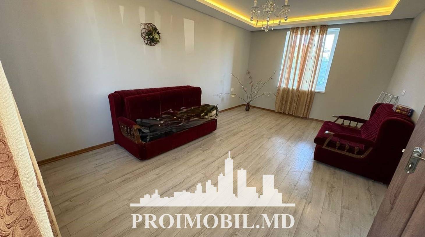 https://images.proimobil.md/5Ietqtedw2BNxzSzQyaK0v_xucZO-1dwM-nlvJbOA10/watermark:0.75:so:0:30:0.39/resize:fill:1460:816:1/gravity:ce/bG9jYWw6Ly8vZXN0YXRlL2xyLzU2OWE4MzA4LTVkMWEtNGI3Mi04OGI4LTUyYTc3NTk0OWI1OS5qcGVn
