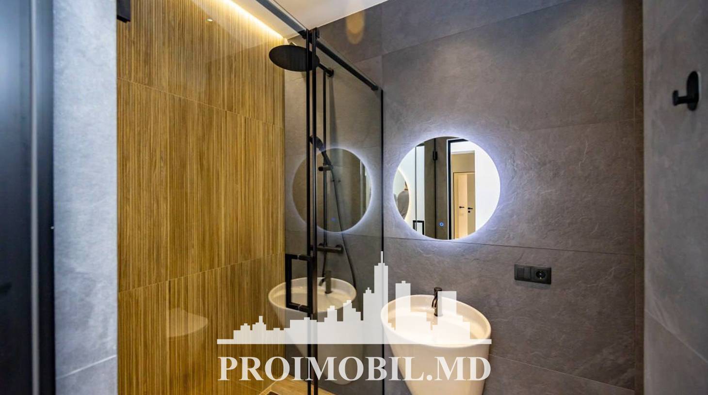 https://images.proimobil.md/5KIe5SQ9e6jlHk02ftf8oBfZvElqM1XFPwTH5PnZ9_8/watermark:0.75:so:0:30:0.39/resize:fill:1460:816:1/gravity:ce/bG9jYWw6Ly8vZXN0YXRlL2xyL2I3OGIwZmJkLWU2MzMtNGJjOS1iMWFiLTcwZjhkOTVlZjNhZi5qcGVn