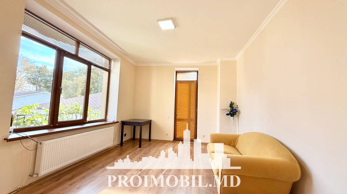 https://images.proimobil.md/5MwOQyVZV50-xuifEEercjt5YyCDHfOzDMmiyJB1uOM/watermark:0.75:so:0:30:0.39/resize:fill:1460:816:1/gravity:ce/bG9jYWw6Ly8vZXN0YXRlL2xyL2NlMTE1ODA2LWQyMzYtNGZiNC04NjZjLTA2N2E3Y2FjNzZkNy5qcGVn