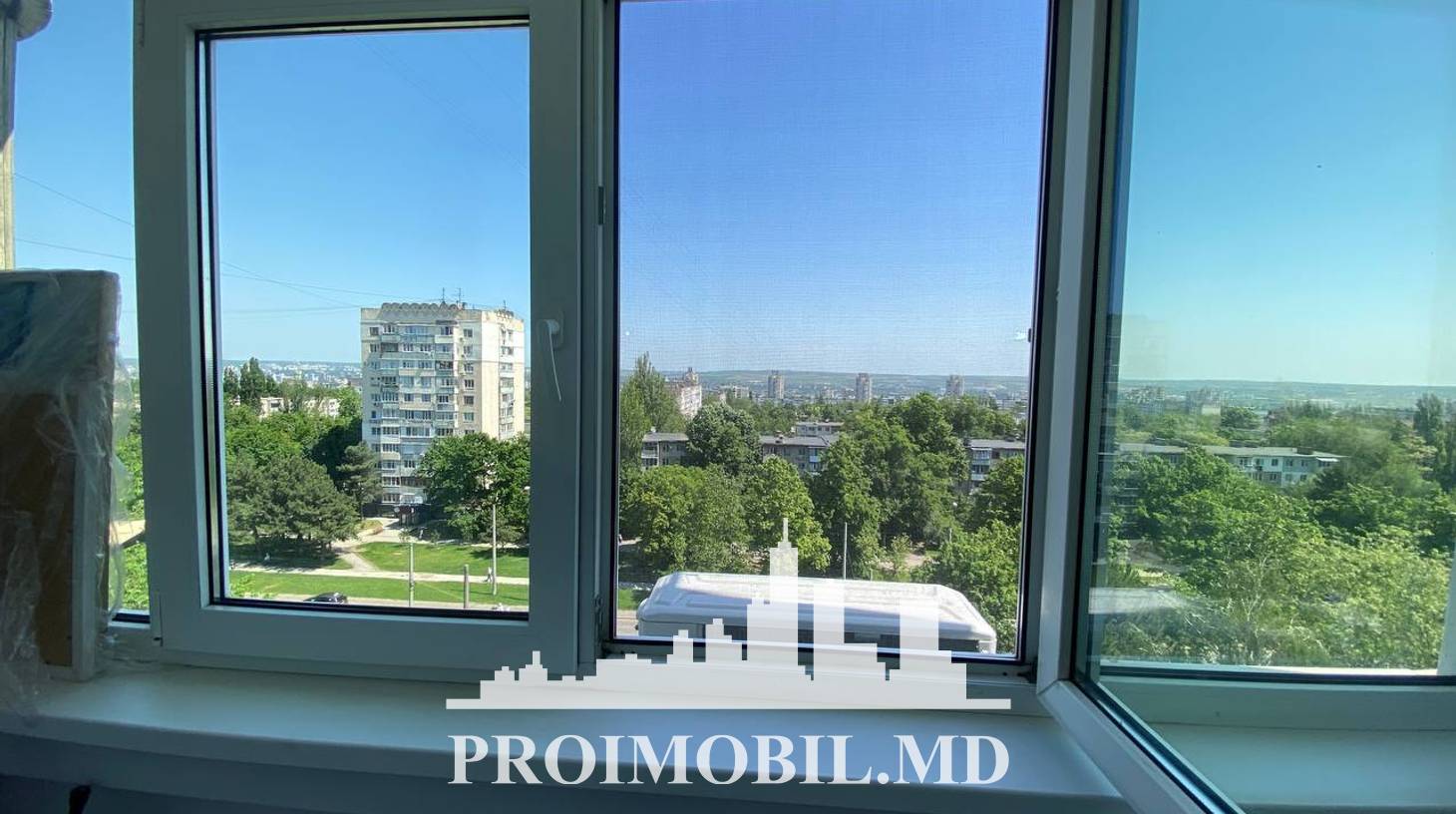 https://images.proimobil.md/5O3S1IyYhIF3IFBQGzkCg0PG3wvFW6WVl4F7_7UFgFA/watermark:0.75:so:0:30:0.39/resize:fill:1460:816:1/gravity:ce/bG9jYWw6Ly8vZXN0YXRlL2xyL2FhMTZhOGYzLWFlMWEtNGFkZS1iN2M5LWZlN2E2OWZhOGEyMS5qcGVn