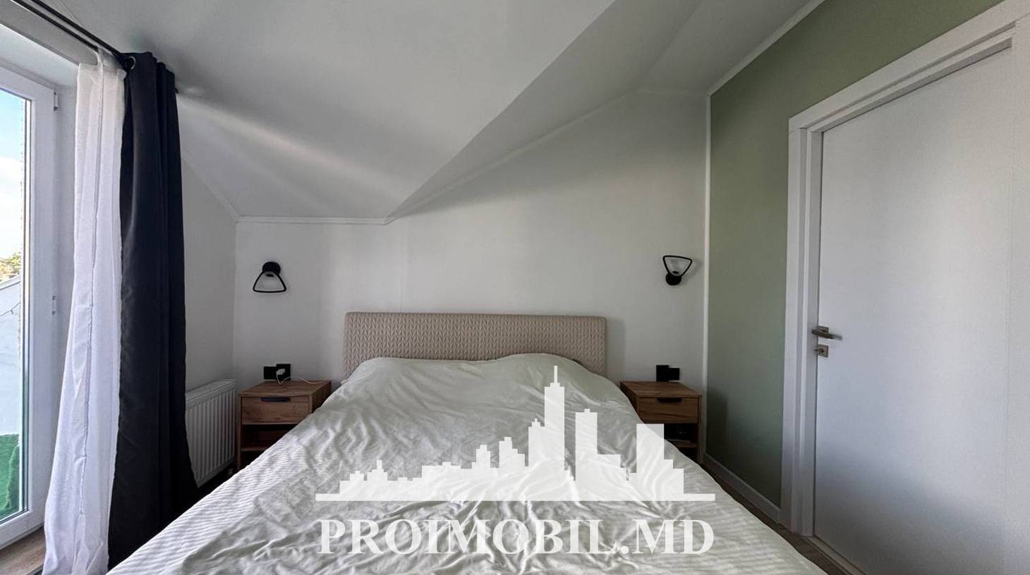 https://images.proimobil.md/5PcljNm2oIdblqDd9D0OQM1rt6K5l9A4bEyK_cxME98/watermark:0.75:so:0:30:0.39/resize:fill:1460:816:1/gravity:ce/bG9jYWw6Ly8vZXN0YXRlL2xyL2IxYjhiMWZiLTg0YzEtNGY2MC05Y2QwLTlkZWNjMGZjNGQ2YS5qcGVn