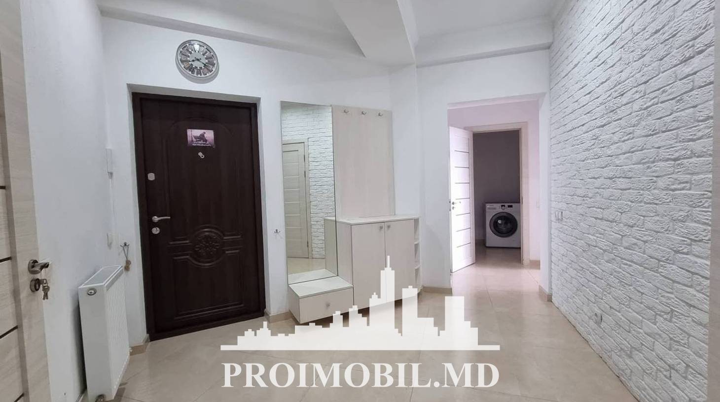 https://images.proimobil.md/5SraxQ3Pksn3xNM-SuefrD3yDpjHx_-MYD4WN69q1ro/watermark:0.75:so:0:30:0.39/resize:fill:1460:816:1/gravity:ce/bG9jYWw6Ly8vZXN0YXRlL2xyLzY2Mjk5OTAxLTRiNDUtNGIwYy1hMDZiLWFjYmQ5ODVkYmU1Ny5qcGVn