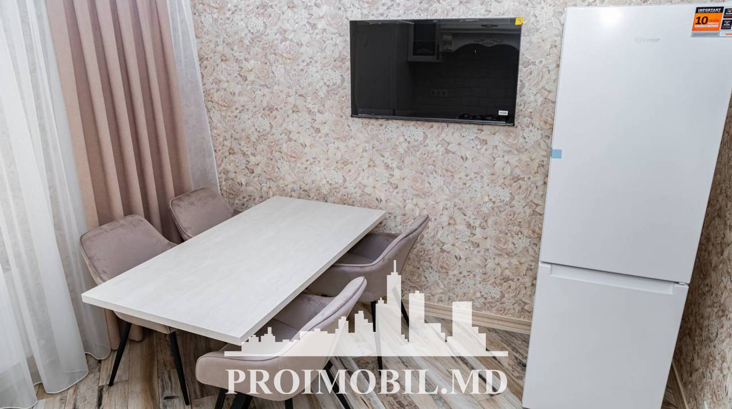 https://images.proimobil.md/5Vlob4Fo2w7qnU7DPfIqy7wsDnr7e7I5Hcm86QNxEks/watermark:0.75:so:0:30:0.39/resize:fill:1460:816:1/gravity:ce/bG9jYWw6Ly8vZXN0YXRlL2xyL2E4NTA1YWQ3LTU4NjktNGJkNC04ZmYxLWFlNzc0NDI2ZDE4NC5qcGVn