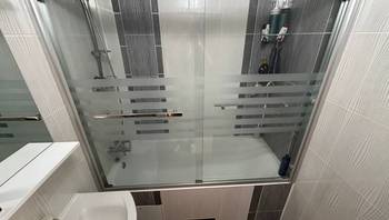https://images.proimobil.md/5XFOkDUgLSiHcCYAbLvym0EthiohQUGqHttxr1Wk5TM/resize:fill:350:198:1/gravity:ce/bG9jYWw6Ly8vZXN0YXRlL2xyL2U1OTRiYWRkLTU4N2ItNDAyYy05ZDFlLTExYTJhNzdmYTdiNi5qcGVn