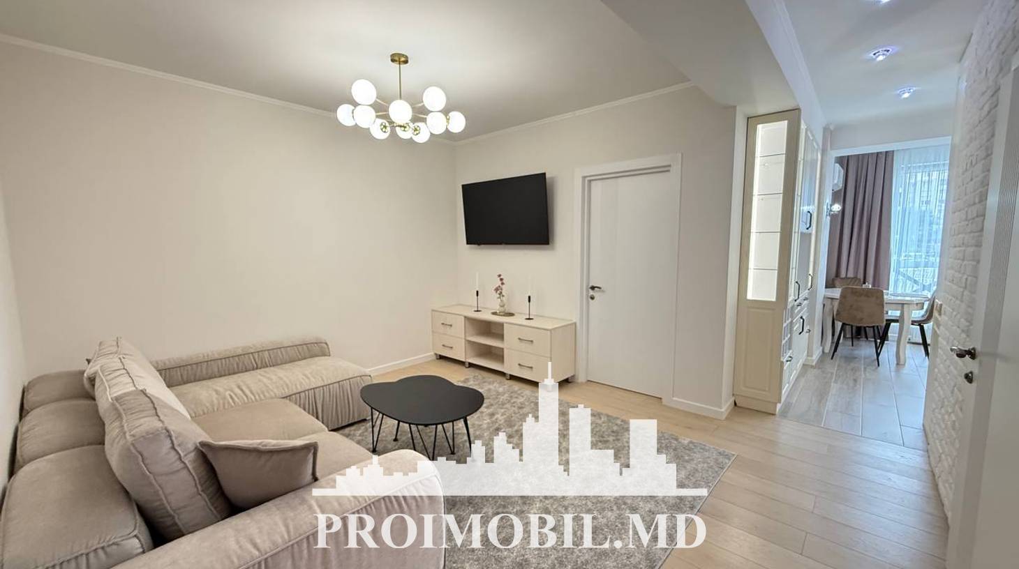 https://images.proimobil.md/5XV7xIp0RAw9k9lioIZyhXSVEfsOpoZTKvG8qdmZmWI/watermark:0.75:so:0:30:0.39/resize:fill:1460:816:1/gravity:ce/bG9jYWw6Ly8vZXN0YXRlL2xyLzI3OGFhM2ZhLWUzNmUtNDJiMy05ZjllLWY0OWQ5MzlmMTQyNi5qcGVn