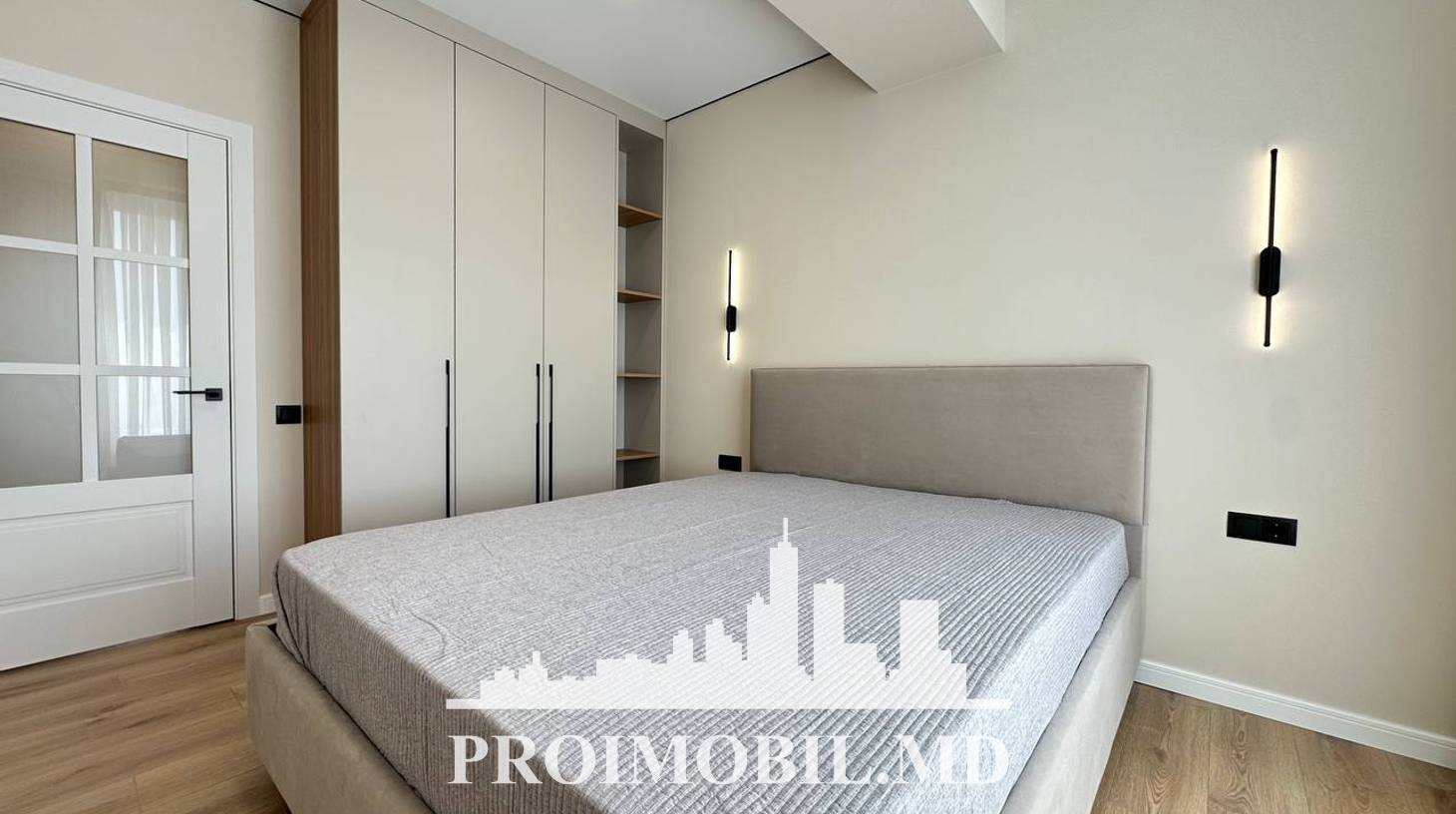https://images.proimobil.md/5Z42jCq_XhkZjBqXbEU5H3I_JusO_J3Ioxu2gIj6zs0/watermark:0.75:so:0:30:0.39/resize:fill:1460:816:1/gravity:ce/bG9jYWw6Ly8vZXN0YXRlL2xyLzEwNDY0NWY2LTM1MzktNDJiMC1iMjE1LTdiOWMyOThlYTc1OC5qcGVn
