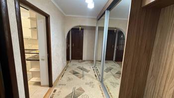 https://images.proimobil.md/5_L1Anee7KPFdTsAQQJ5q3rtRosfa3xFufN6RruENqg/resize:fill:350:198:1/gravity:ce/bG9jYWw6Ly8vZXN0YXRlL2xyLzE3NGRmN2U0LTllN2UtNGVkMy05MDJlLWQ5MjQ4NGY4MjQ1OC5qcGVn