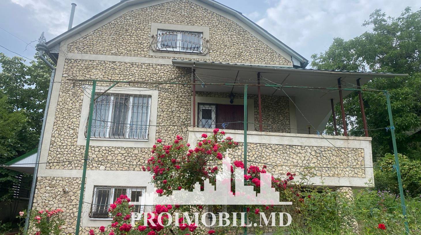 https://images.proimobil.md/5aci9VJW7hXL7bolON7I48M6h48bYlQoWAriGfDqUlo/watermark:0.75:so:0:30:0.39/resize:fill:1460:816:1/gravity:ce/bG9jYWw6Ly8vZXN0YXRlL2xyL2E2NzhlNTczLTVmZjgtNDAxNC04YTdkLTk2N2E4ZWE4MjA5OS5qcGVn