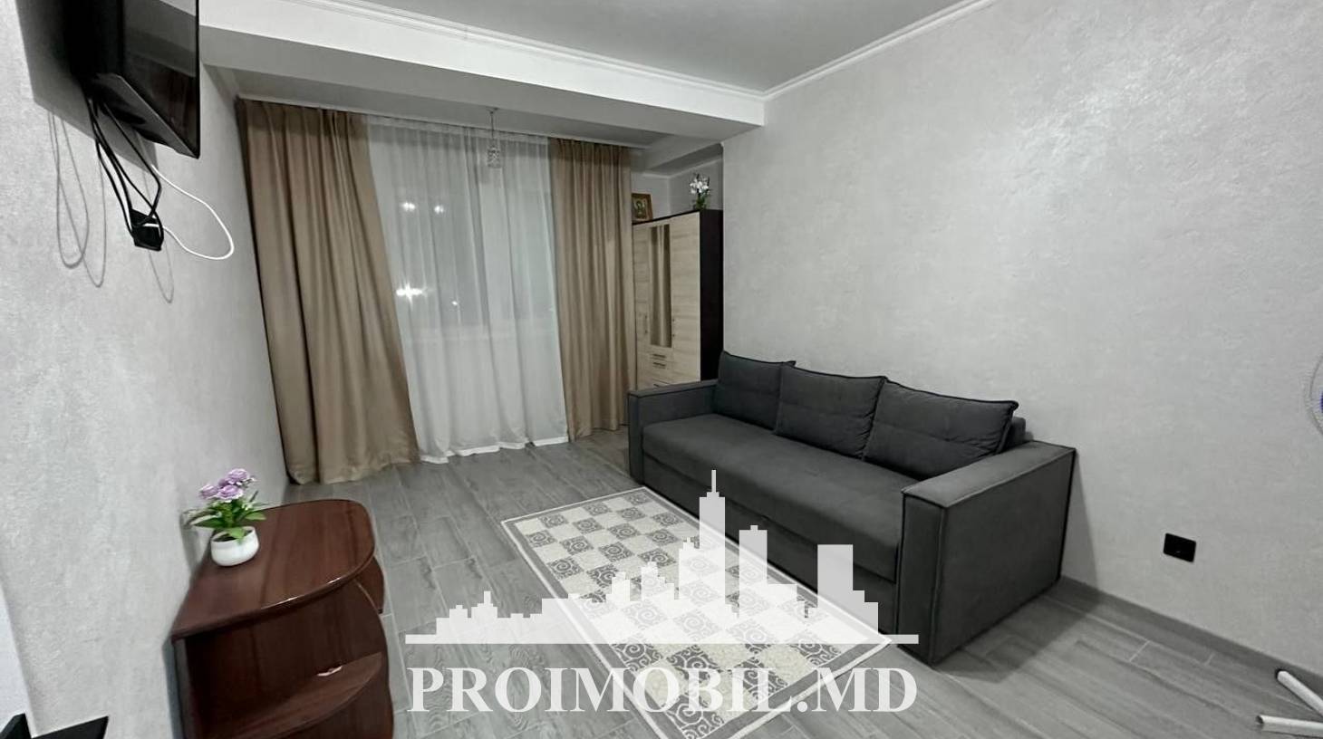 https://images.proimobil.md/5bJtVY8OkYQo2dI-AB1dBqiwtK1eUl4poTp3XvnoZrQ/watermark:0.75:so:0:30:0.39/resize:fill:1460:816:1/gravity:ce/bG9jYWw6Ly8vZXN0YXRlL2xyLzE3YjVlNWM0LTNkOTctNDBlNS1hZjAzLTQ1ZDM2OTc2NjVkMC5qcGVn