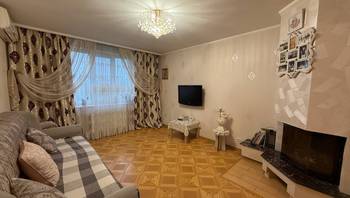 https://images.proimobil.md/5cifWaNUnMDQ1g0kOfuuwdC-NTOhYk3TNQ1RpvO-BVE/resize:fill:350:198:1/gravity:ce/bG9jYWw6Ly8vZXN0YXRlL2xyL2QzZDIxNjEyLTJlM2YtNDUzMy04OGIwLTliNWM4NDFmMzU0ZS5qcGVn