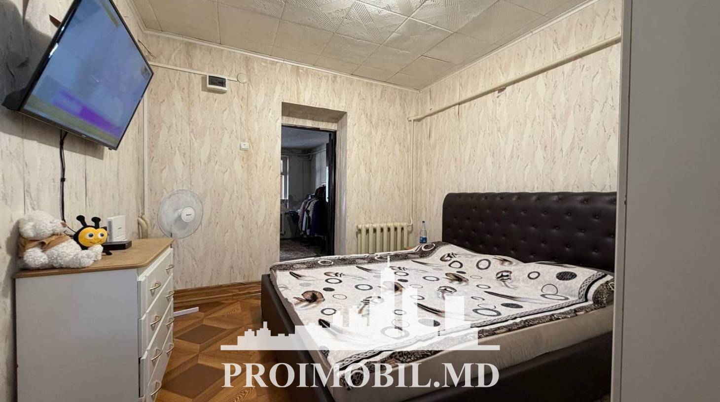 https://images.proimobil.md/5dpfzFKoRIfPxQFE5SJw7GP6IW2llMla7WlKqN_TKT8/watermark:0.75:so:0:30:0.39/resize:fill:1460:816:1/gravity:ce/bG9jYWw6Ly8vZXN0YXRlL2xyLzM0NTYzY2VhLTY1YWUtNDE1ZC04YTI2LWY1MDZlYzJhODE2OS5qcGVn