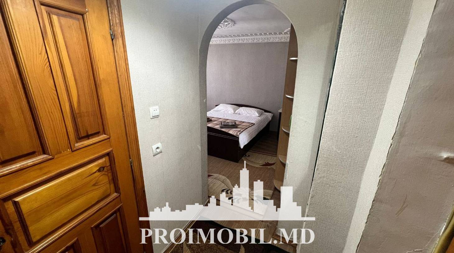 https://images.proimobil.md/5muZe1kXQxLs-gBoGg3VeIMDMIVijzsDyub4e4KKEZs/watermark:0.75:so:0:30:0.39/resize:fill:1460:816:1/gravity:ce/bG9jYWw6Ly8vZXN0YXRlL2xyLzYxMjliNDA4LTBhODMtNGYwZi1iYTliLTI5ZTIwNGM0Y2I0NC5qcGVn