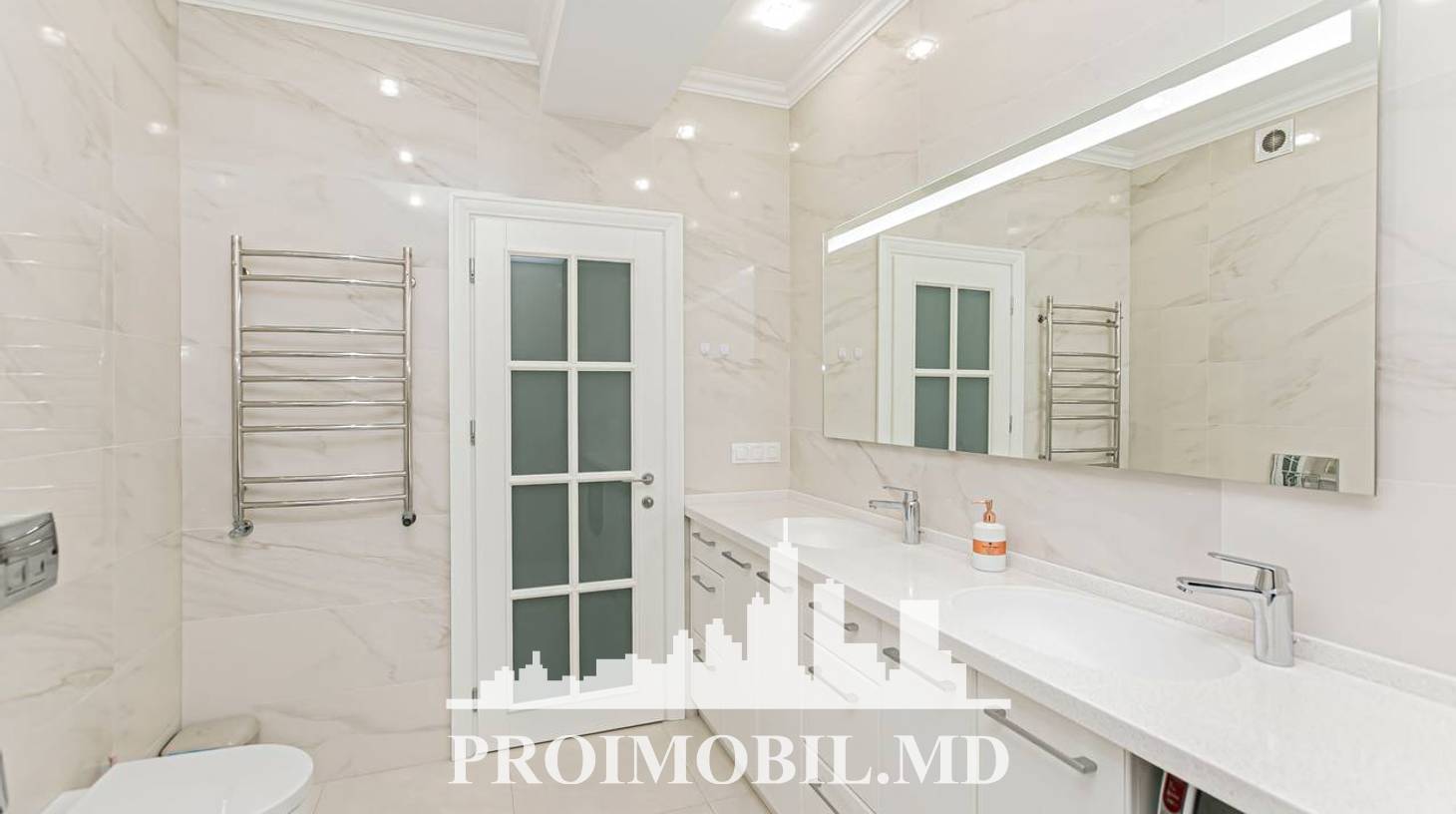 https://images.proimobil.md/5sqGdasUqb7ZgyXPcy7DikVf_EQY3fd5WBolLttPFeA/watermark:0.75:so:0:30:0.39/resize:fill:1460:816:1/gravity:ce/bG9jYWw6Ly8vZXN0YXRlL2xyLzNhZDdlNWViLTNjMmEtNDA0Zi04MGYyLTEzOTg0NmQ0NWYyZS5qcGVn