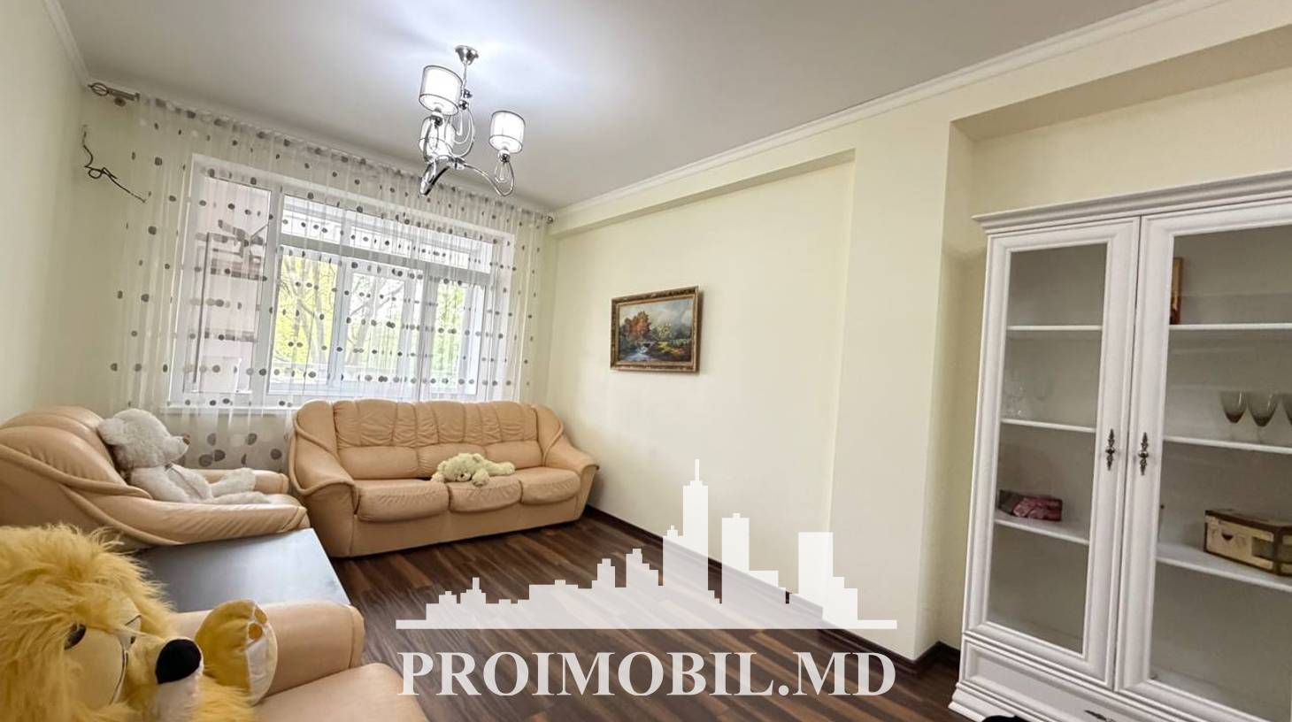 https://images.proimobil.md/5tq2SFhyk8ObAH8MxCBqgZ_XdEVa2k_WhlebPic3b8E/watermark:0.75:so:0:30:0.39/resize:fill:1460:816:1/gravity:ce/bG9jYWw6Ly8vZXN0YXRlL2xyLzBmM2M1OWJjLTU2MjYtNGVkMi1iYmMyLTFkYmJkYmE0ZTEzNC5qcGVn