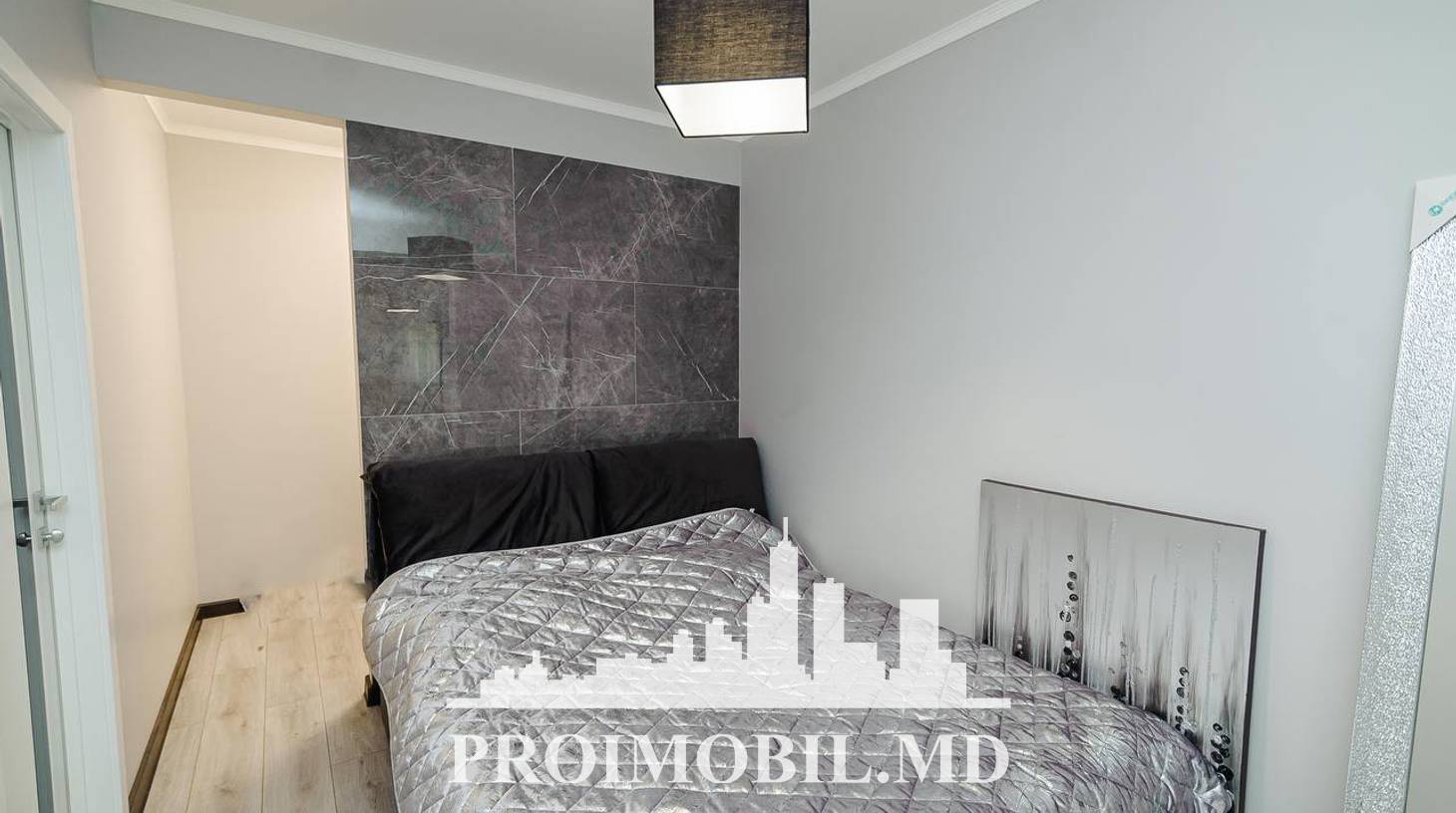 https://images.proimobil.md/5wUn8MdsVXjEm_9TE1FjTTCTAJ-dbcgyhUHzmRlA4pg/watermark:0.75:so:0:30:0.39/resize:fill:1460:816:1/gravity:ce/bG9jYWw6Ly8vZXN0YXRlL2xyL2NjNWZjN2E0LWI4MGUtNGVkOS1hNzc5LWFmZDc3ZWU4MjhhMy5qcGVn